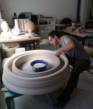 Cargar imagen en el visor de la galería, Intensivo: ESCULTURA EN TORNO con Juan Ortí